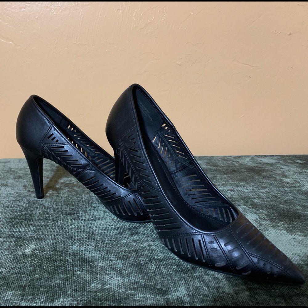 Black Heels 11M